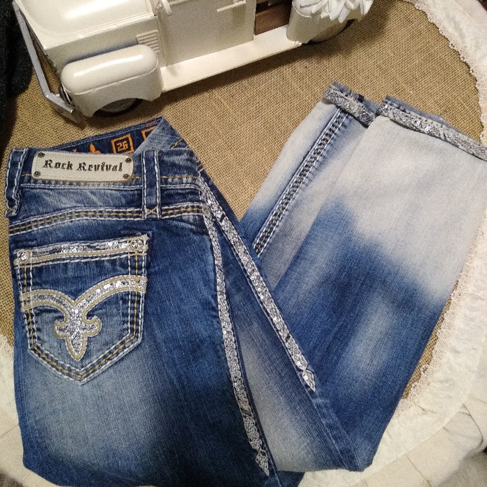 Rock revival capris